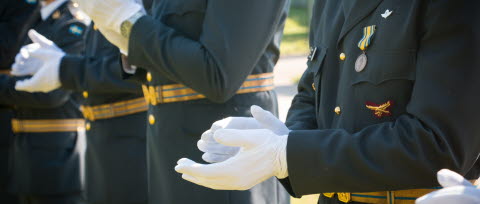 Examen för Anpassad reservofficersutbildning (AROU 19-20) på Militärhögskolan Halmstad.